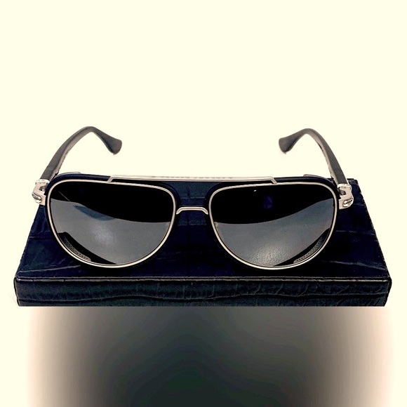 New CHROME HEARTS Sunglasses - Picture 2 of 15